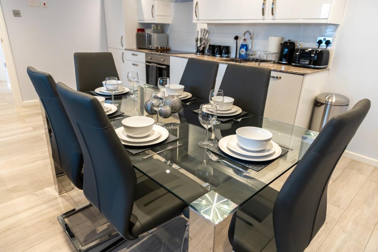 Zen Quality Flats: Cozy Heathrow Accommodations Hounslow Exterior photo